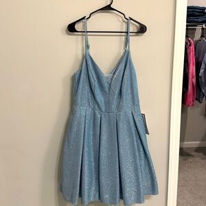 Selling as daughter went with different dress. Plus size 16W. NWT.
